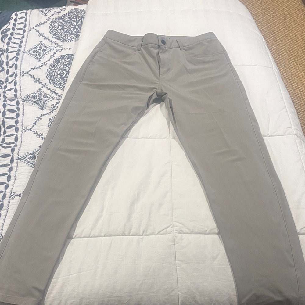 Men's Vuori Grey Pants